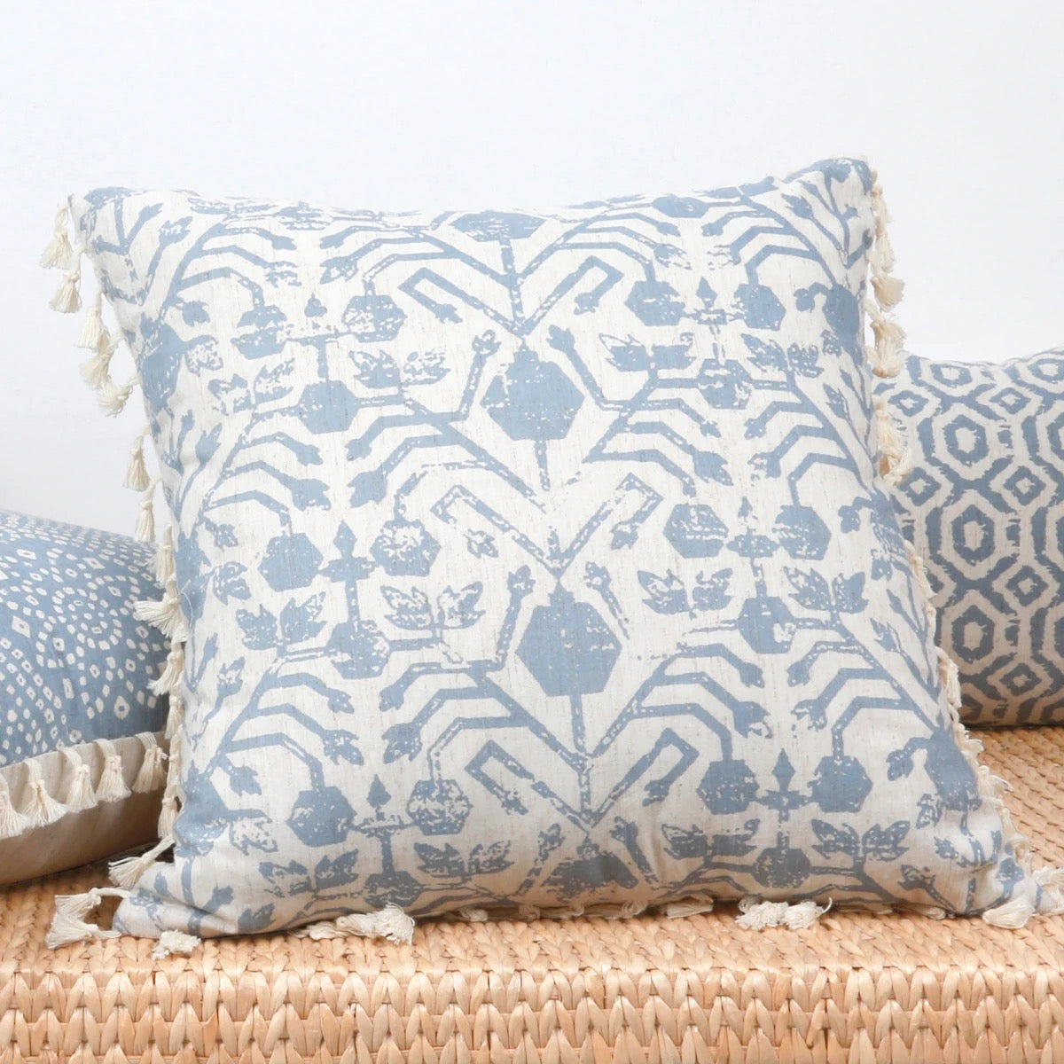 1Pc Light Blue Geometric Printed Throw Pillow Covers