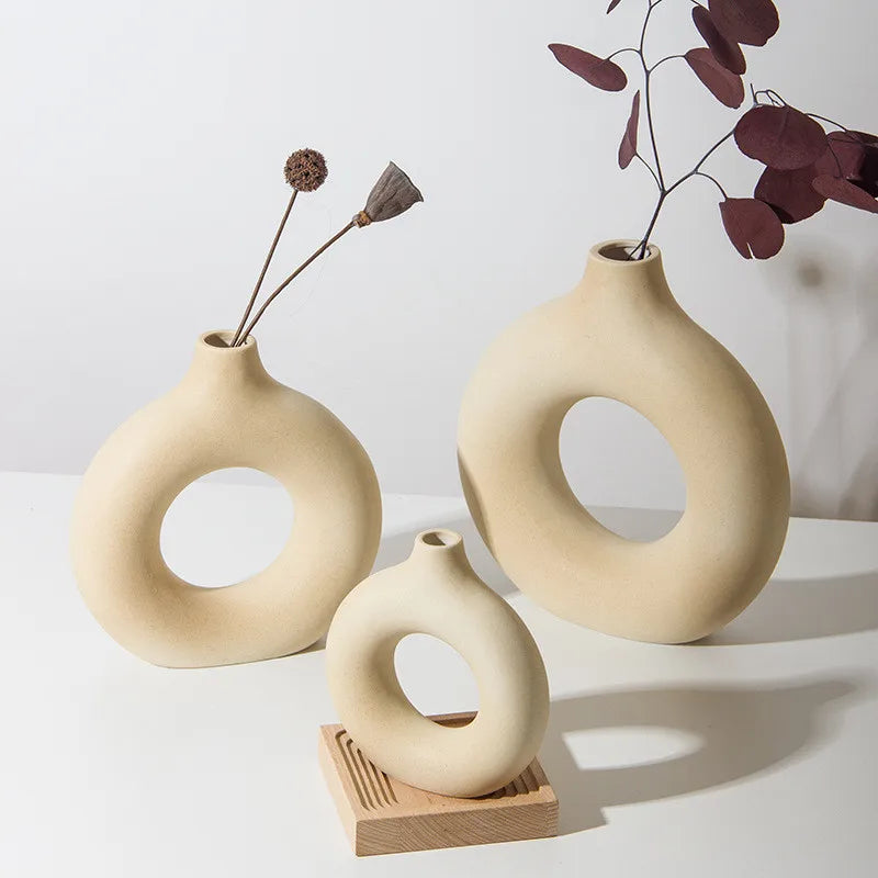 Beige & White Circular Hollow Ceramic Donuts Flower Pot