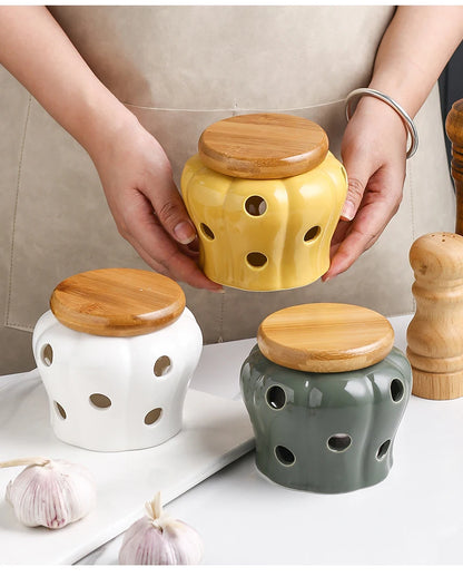 White Ceramic Garlic Storage Jar with Lid Exquisite Hollow Storage Jar Garlic Ginger Jar Candle Lampshade Household Candy Box